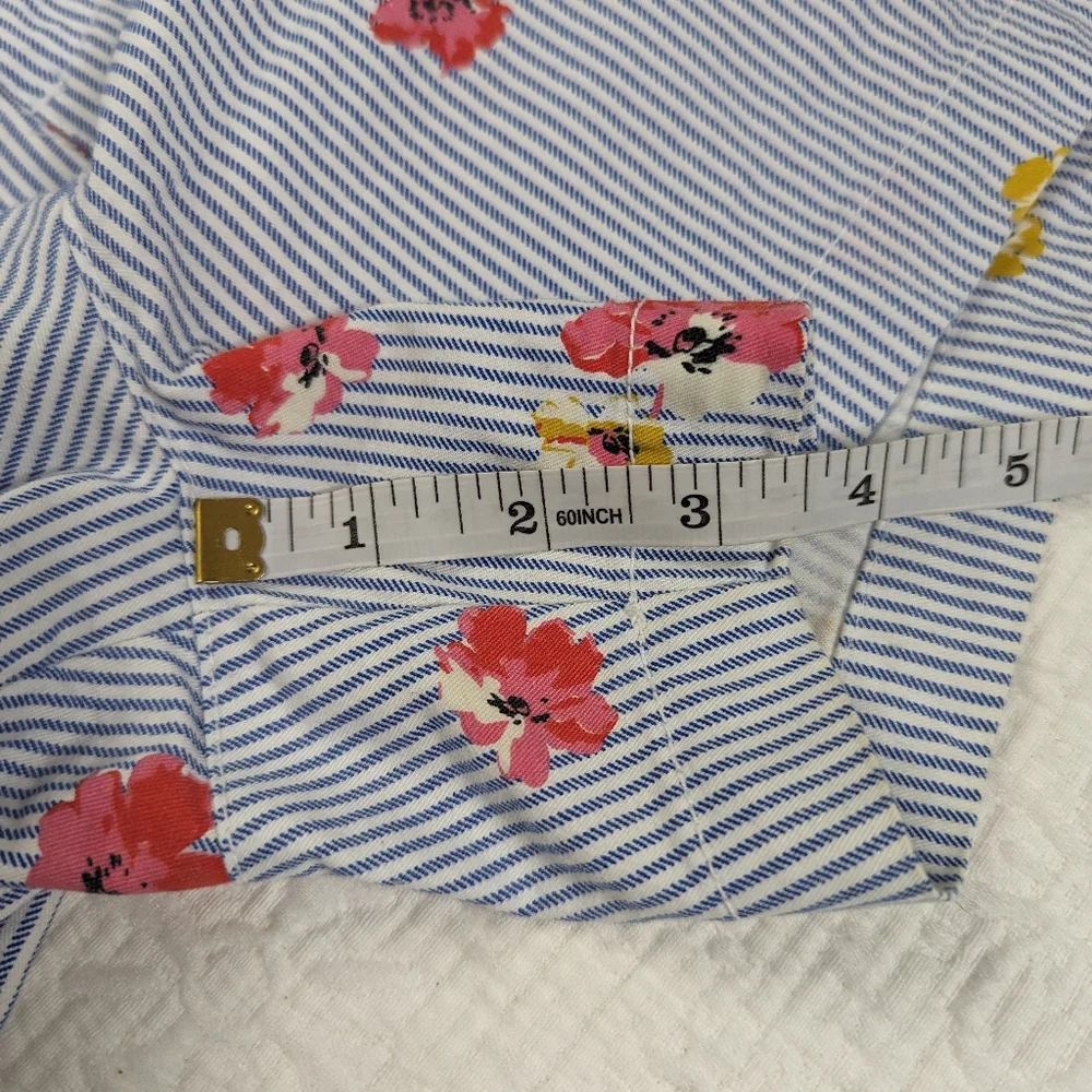 Old Navy Pinstripe‎ With Floral Shorts Blue/White/Red Women's 12